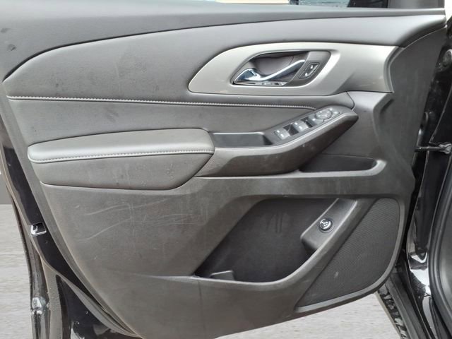 Used 2023 Chevrolet Traverse LT w/ Midnight/Sport Edition AWD/4WD image 16