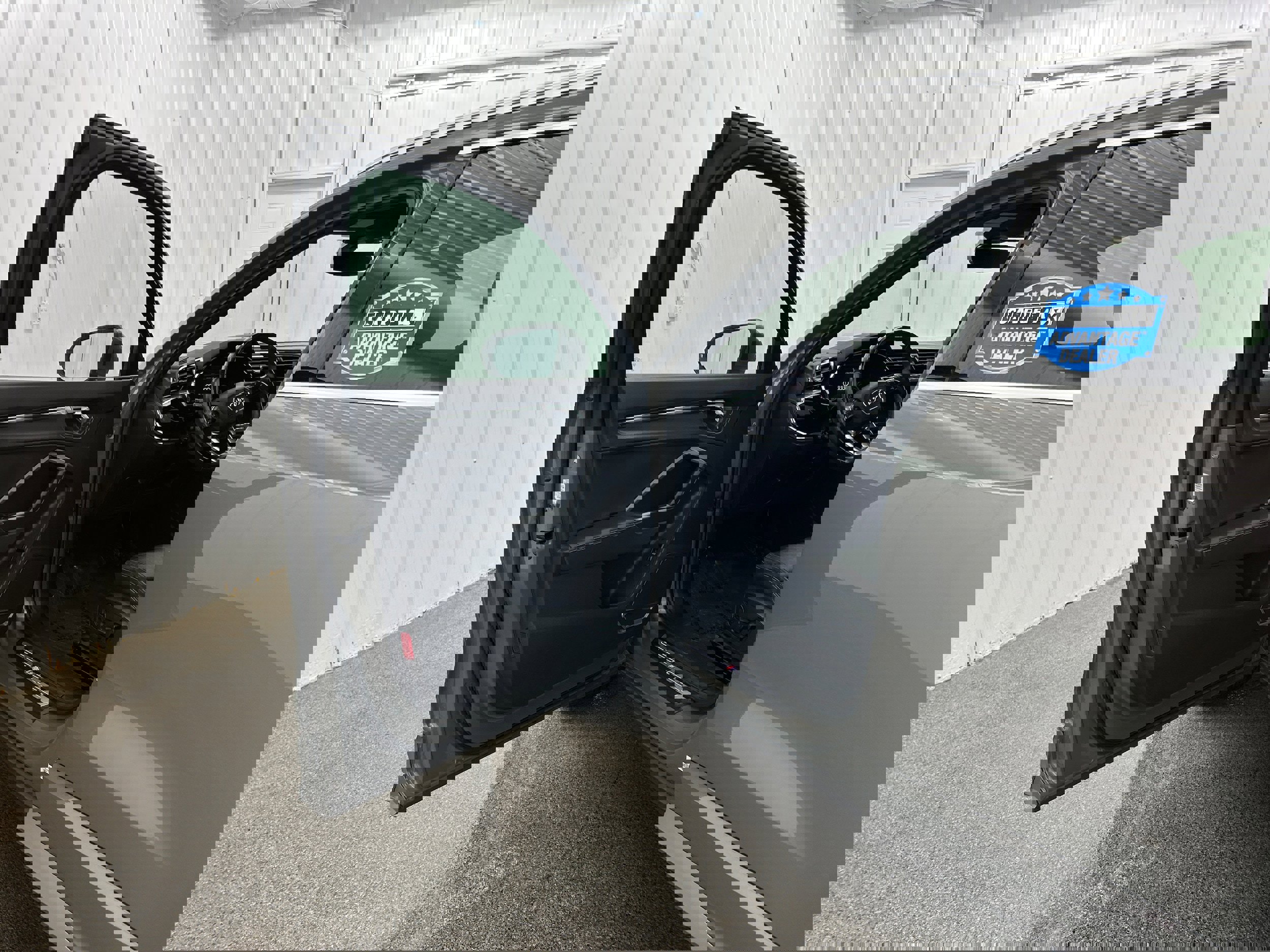 Used 2020 Audi Q3 2.0T Premium Plus w/ Premium Plus Package image 23