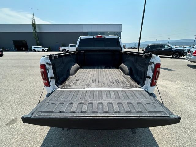 Used 2019 RAM 1500 Laramie AWD/4WD image 13