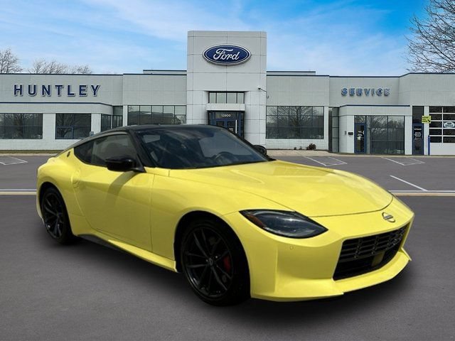 Used 2024 Nissan Z Performance w/ Floor Mat Package RWD image 4