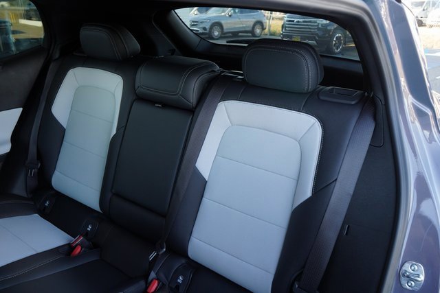 New 2025 Chevrolet Equinox EV LT image 22