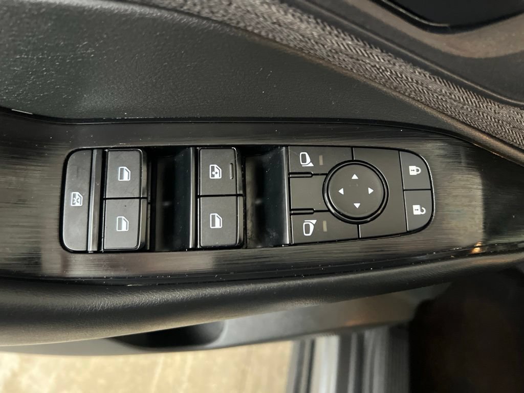 Certified 2023 Nissan Rogue S FWD image 44