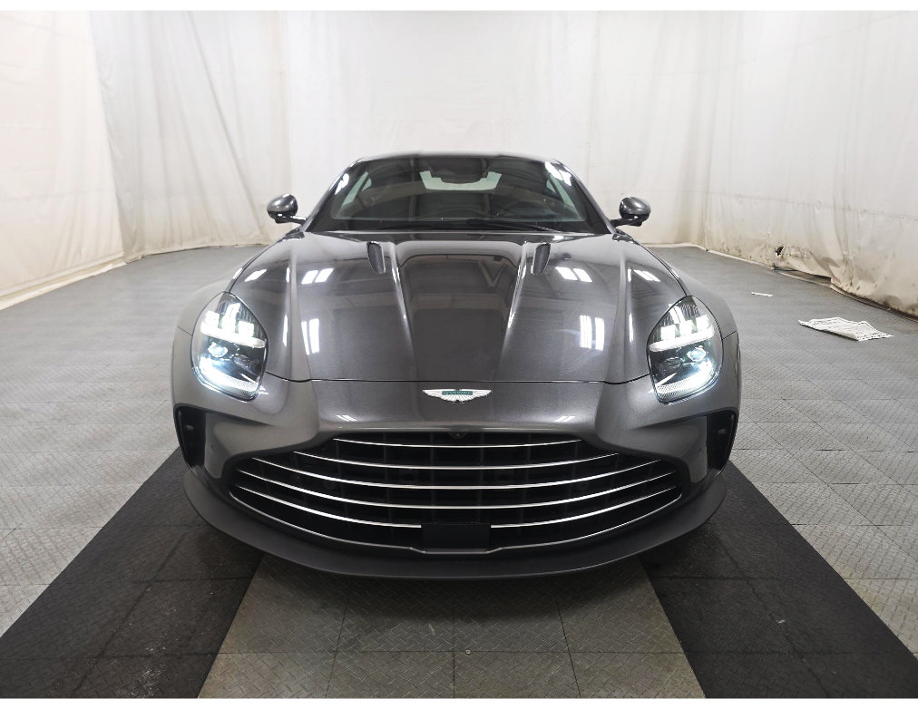 Used 2025 Aston Martin V8 Vantage Coupe RWD image 2