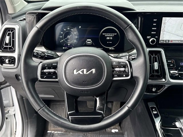 Used 2023 Kia Sorento SX image 19