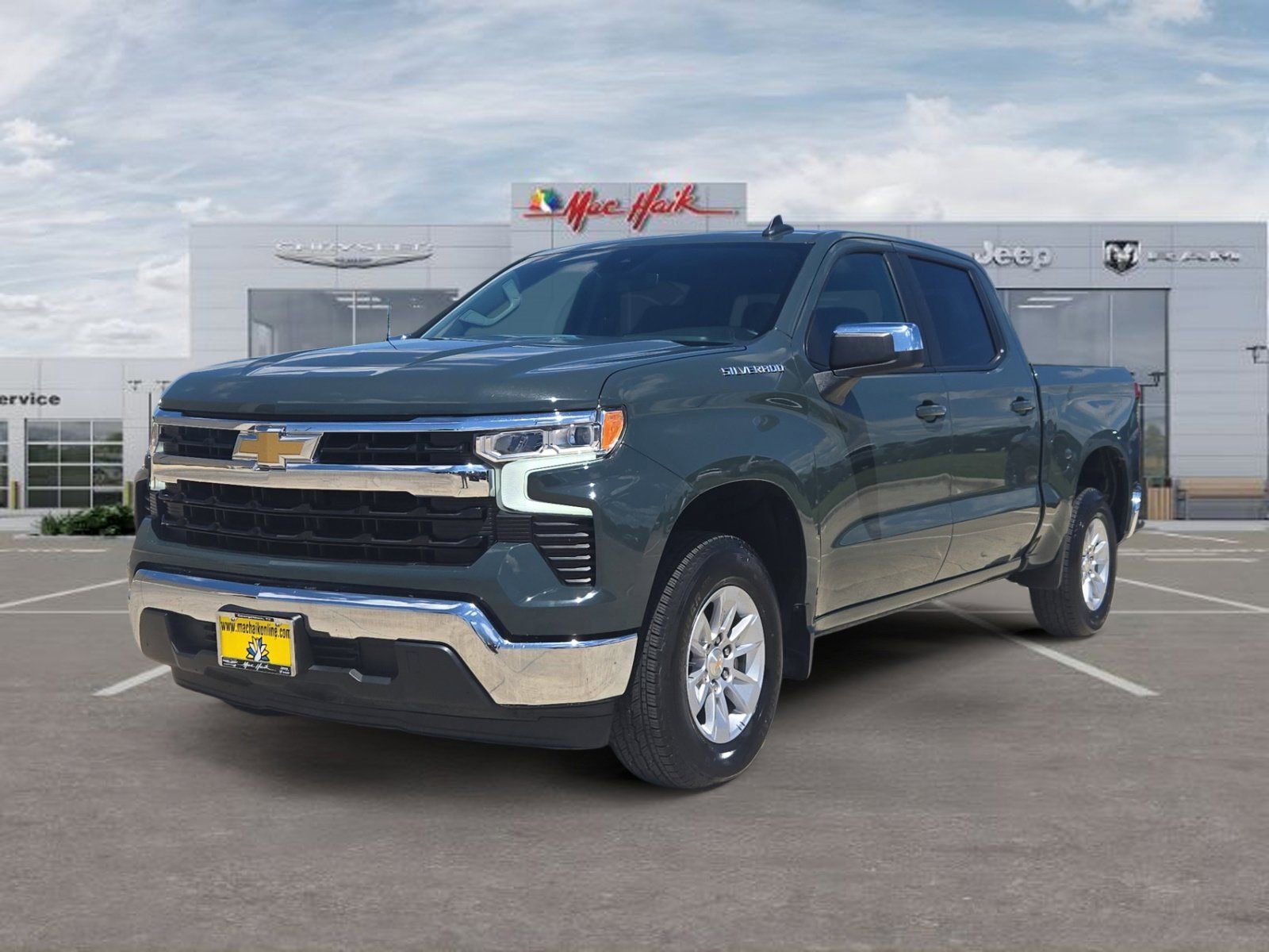 Used 2025 Chevrolet Silverado 1500 LT RWD image 1