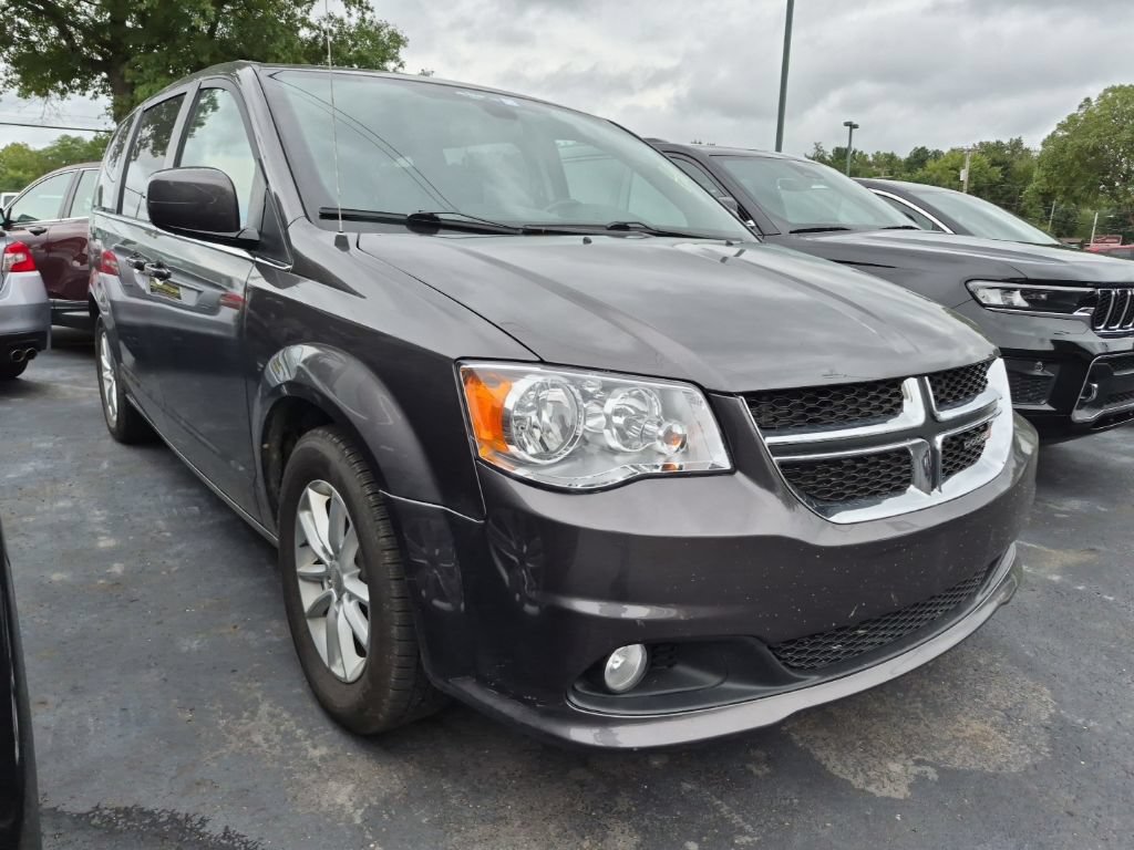 Used 2019 Dodge Grand Caravan SXT FWD image 1