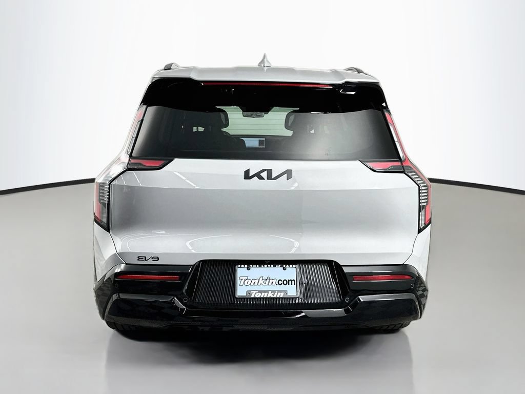 Used 2026 Kia EV9 Land w/ Nightfall Edition Package AWD/4WD image 7