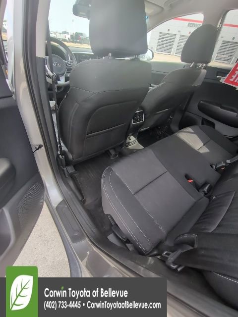 Used 2022 Kia Sportage LX image 15