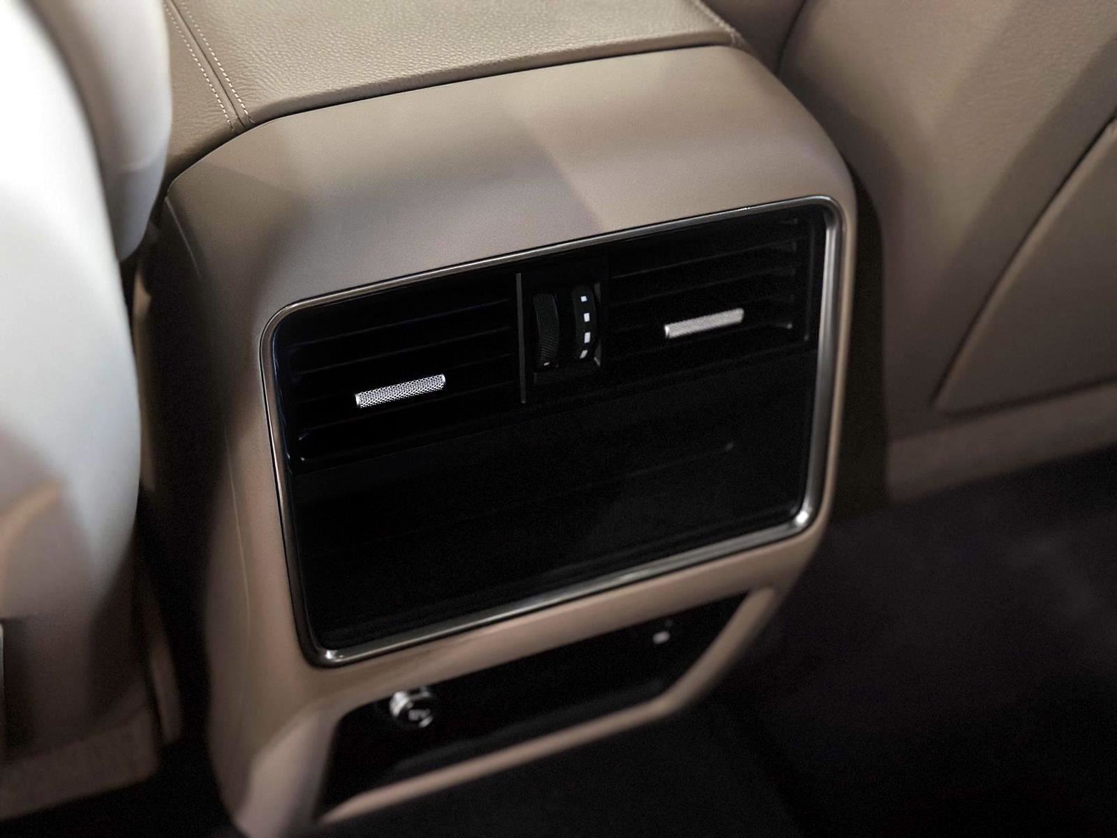 Certified 2020 Porsche Cayenne image 16