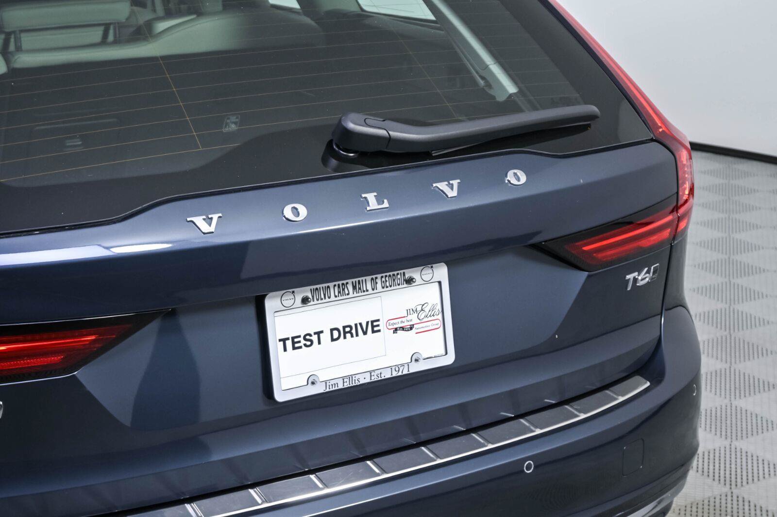 Used 2021 Volvo V90 T6 Inscription AWD/4WD image 36