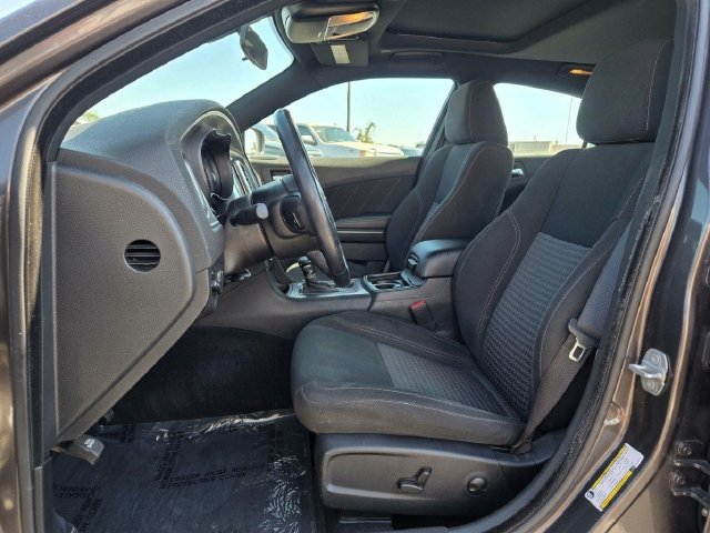 Used 2023 Dodge Charger SXT w/ Blacktop Package RWD image 13