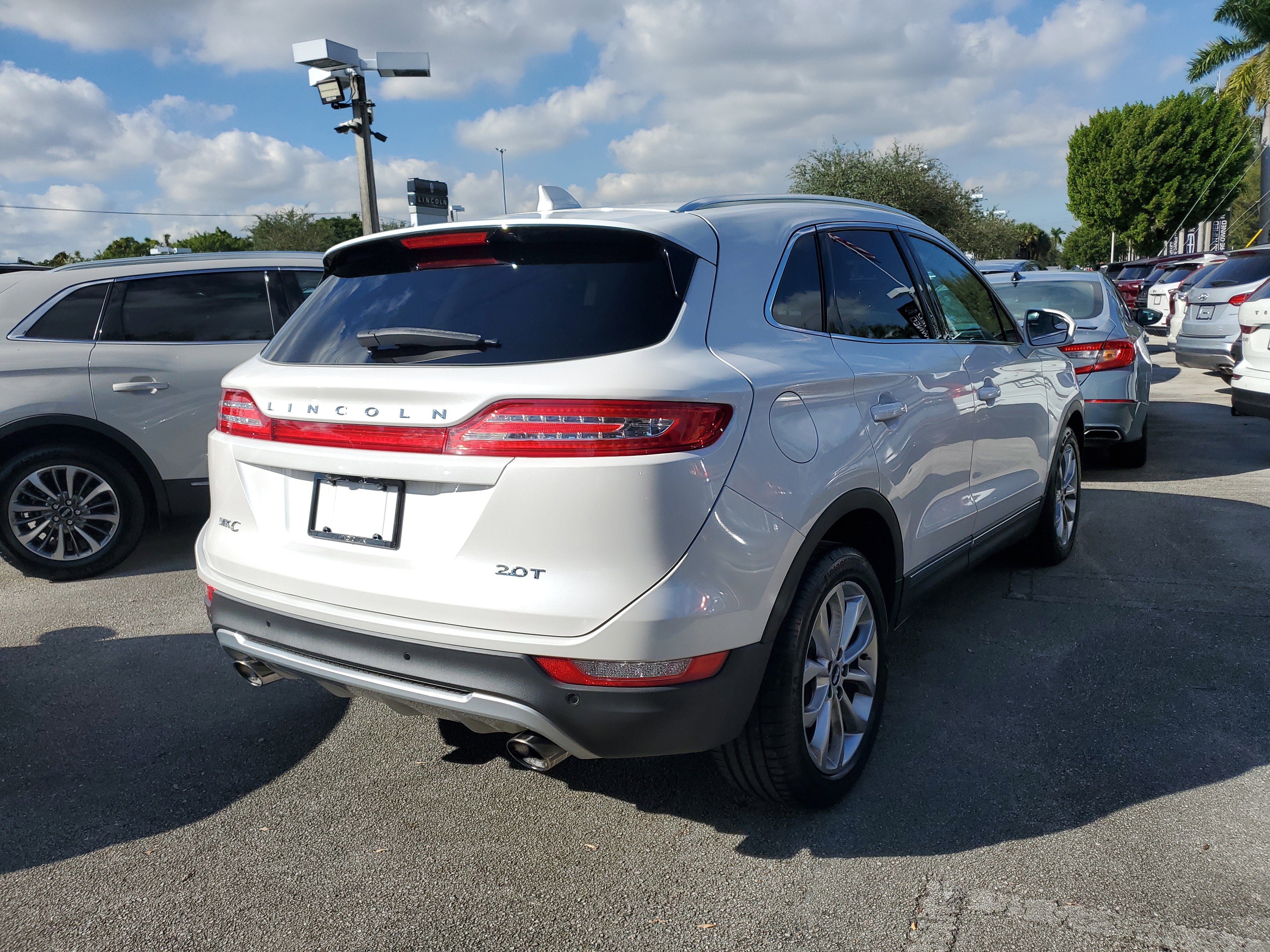Used 2017 Lincoln MKC Select image 5