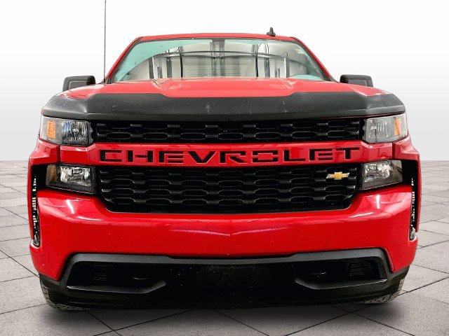 Used 2020 Chevrolet Silverado 1500 Custom w/ Custom Value Package AWD/4WD image 3