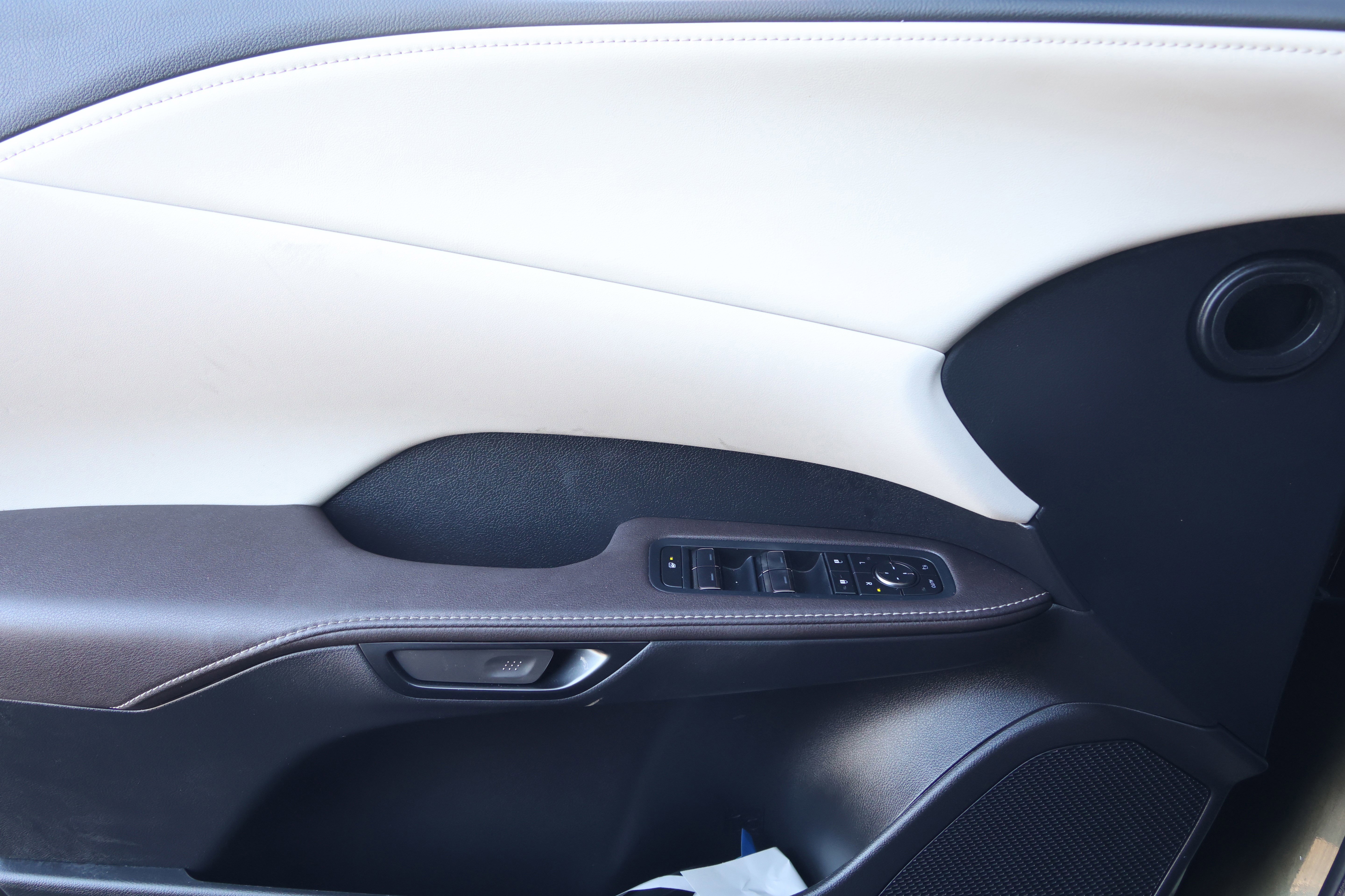 Certified 2025 Lexus RX 350 Premium Plus w/ Convenience Package image 12