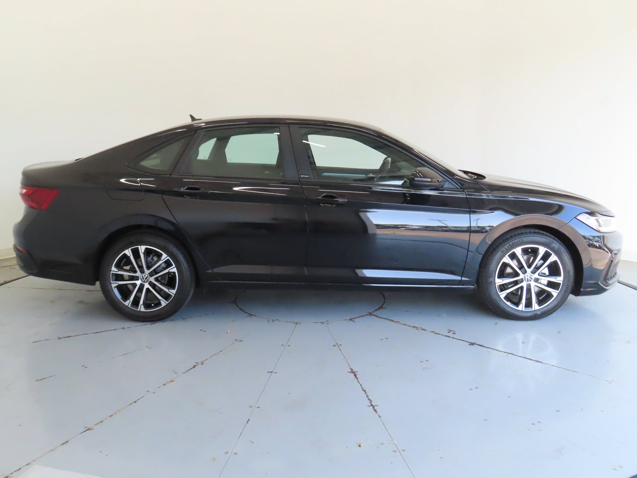 New 2026 Volkswagen Jetta Sport FWD image 2