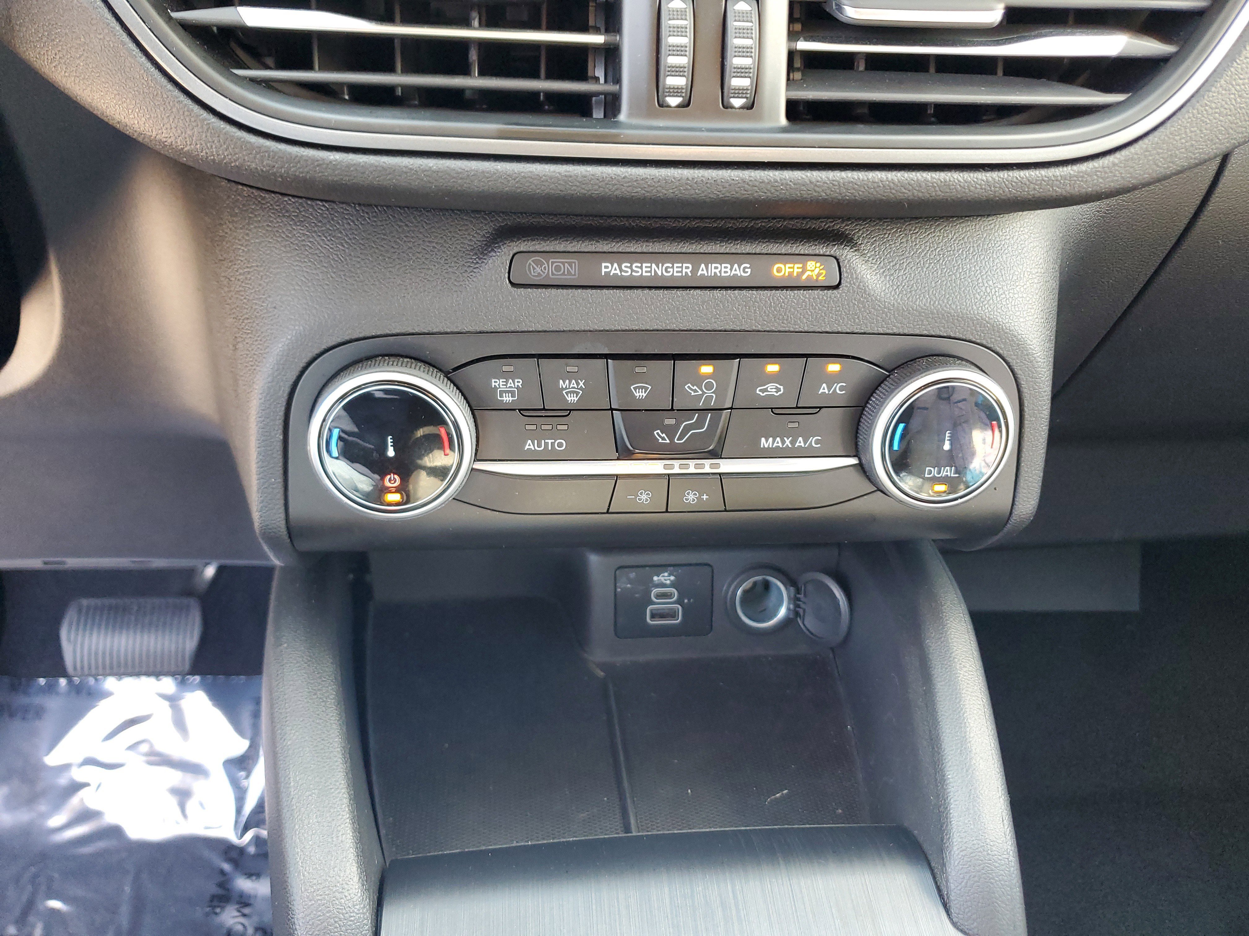 Used 2024 Ford Escape Active FWD image 30