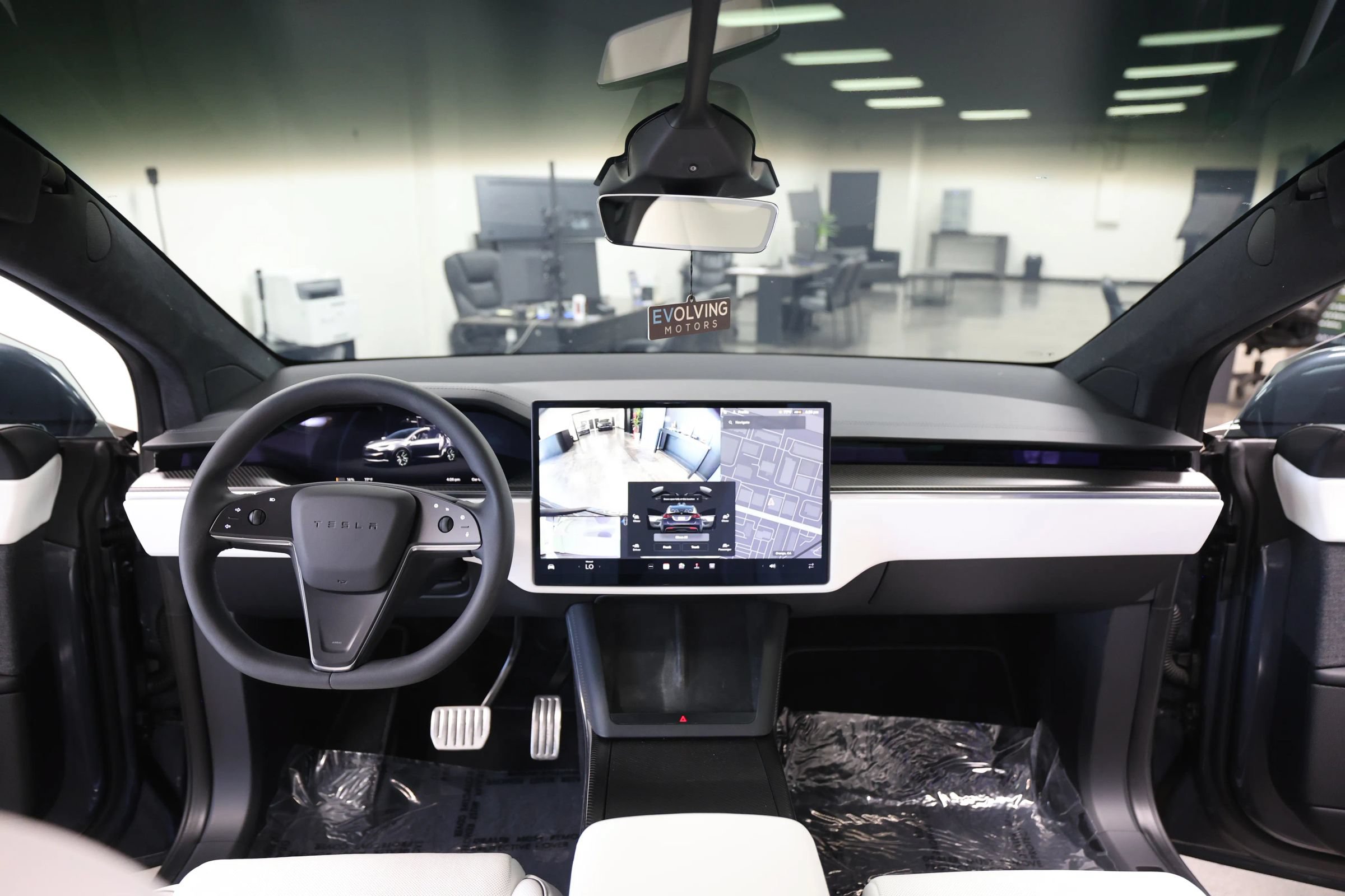 Used 2022 Tesla Model X Plaid AWD/4WD image 22