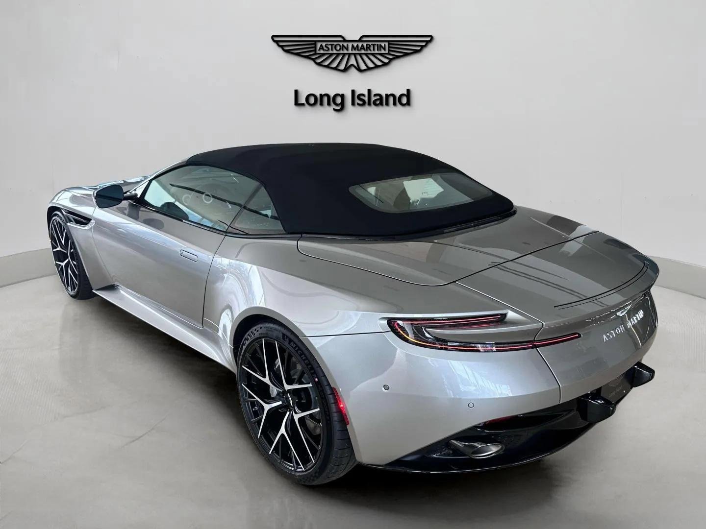 New 2025 Aston Martin DB12 Convertible image 18