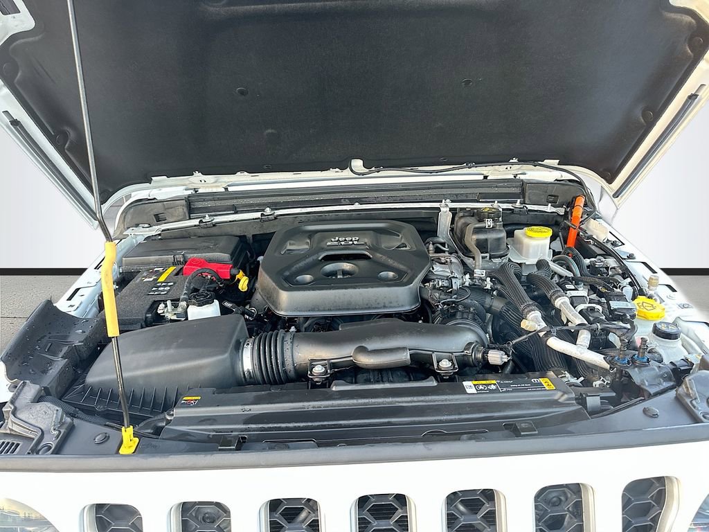 Used 2023 Jeep Wrangler Unlimited Sahara w/ Cold Weather Group image 30