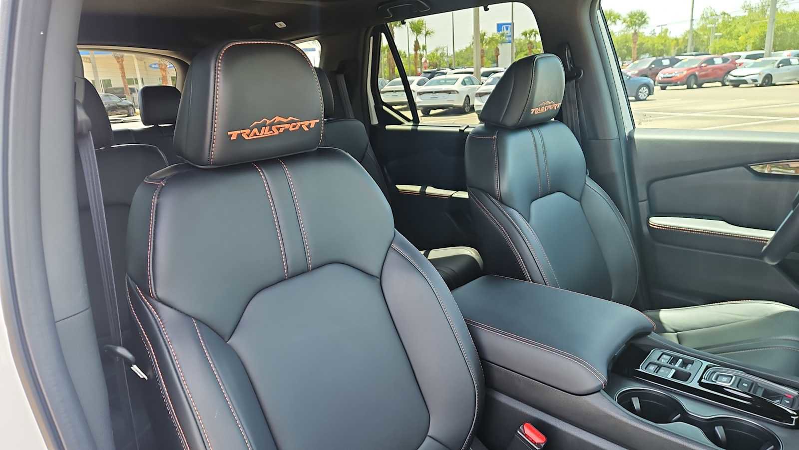 Used 2023 Honda Pilot TrailSport image 27