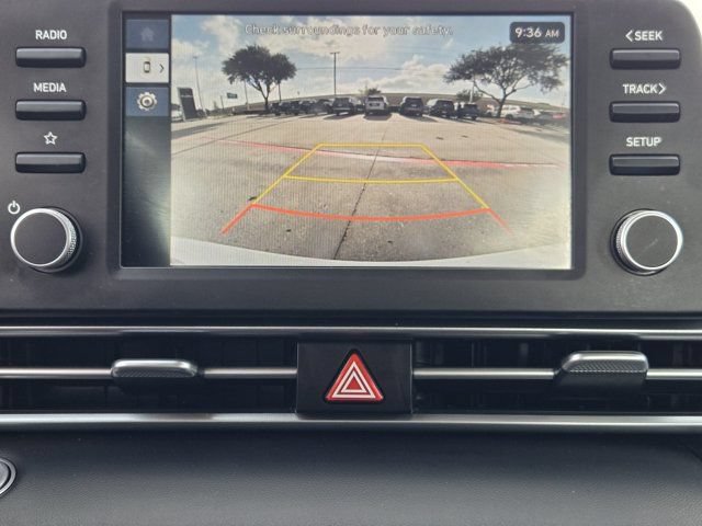Used 2025 Hyundai Elantra Hybrid FWD image 17