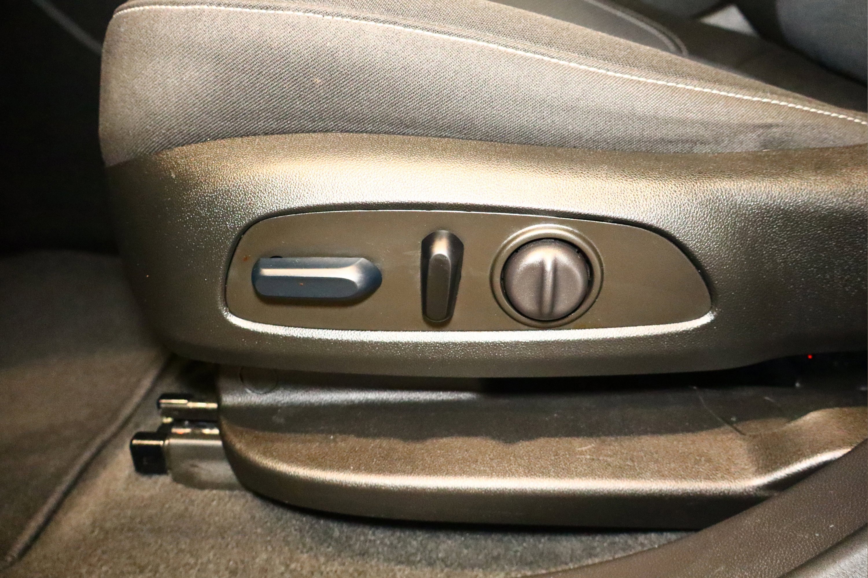 Used 2023 Chevrolet Blazer LT image 21