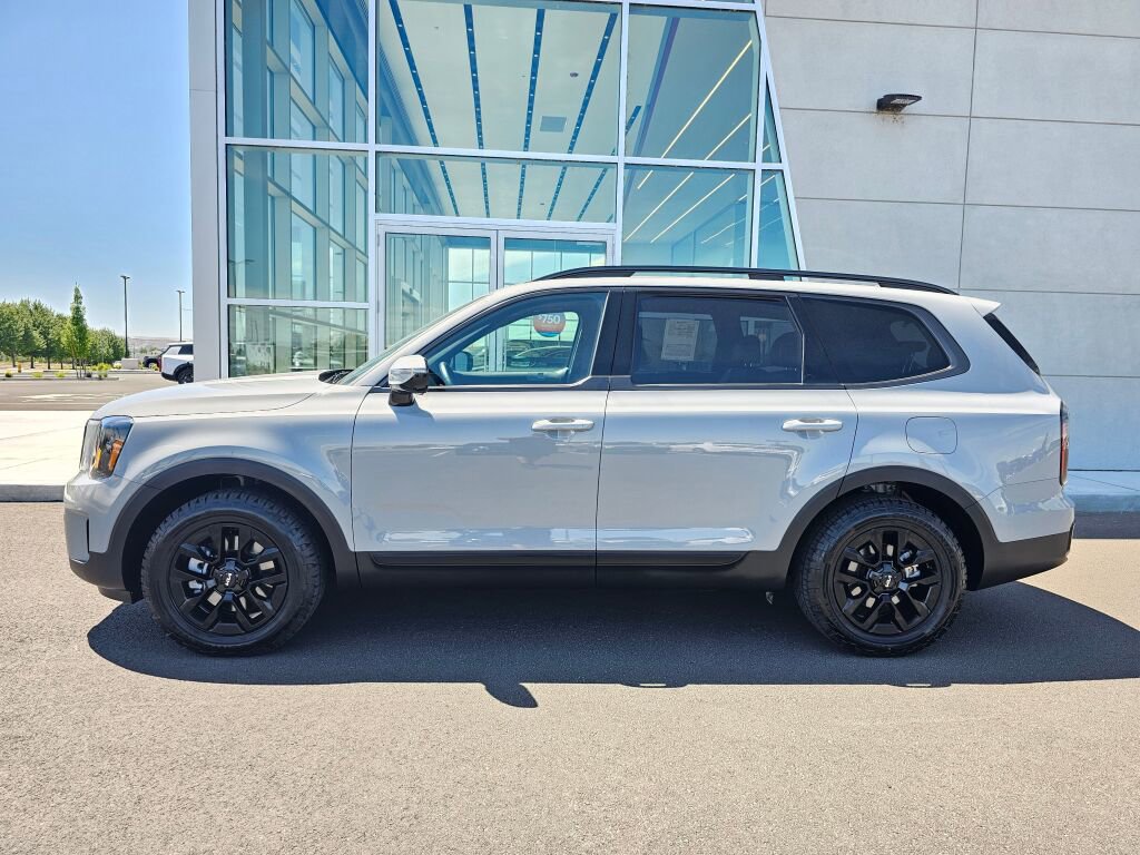 Used 2024 Kia Telluride SX Prestige X-Pro AWD/4WD image 3