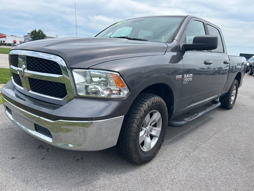 Used 2020 RAM 1500 Classic SLT AWD/4WD image 7