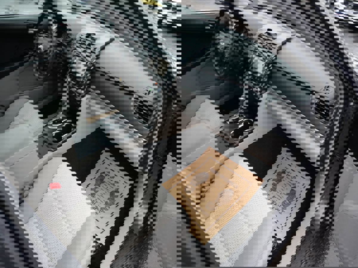 Used 2012 Toyota Camry LE image 24