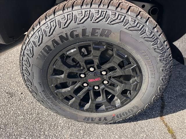New 2026 GMC Canyon Elevation w/ Convenience Package image 13