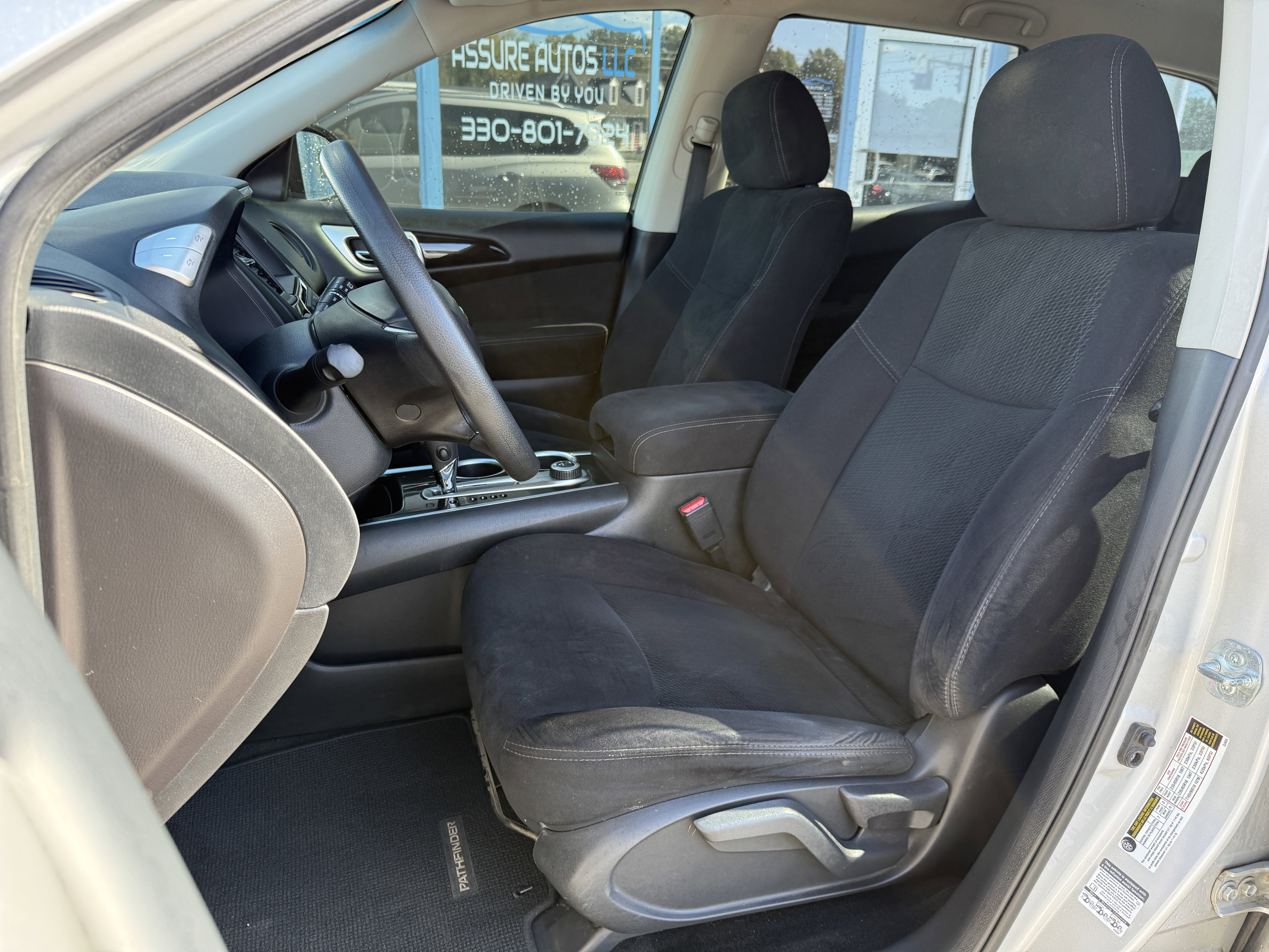 Used 2015 Nissan Pathfinder S image 13