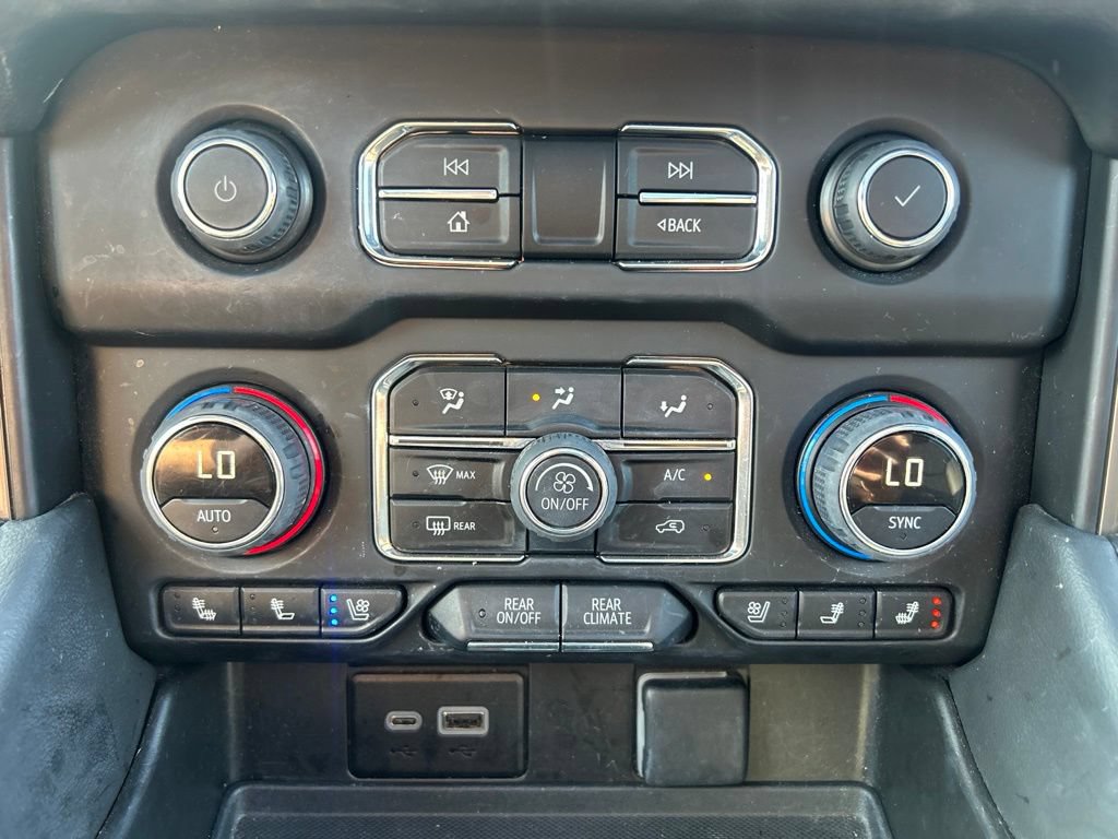 Used 2024 Chevrolet Tahoe High Country AWD/4WD image 30