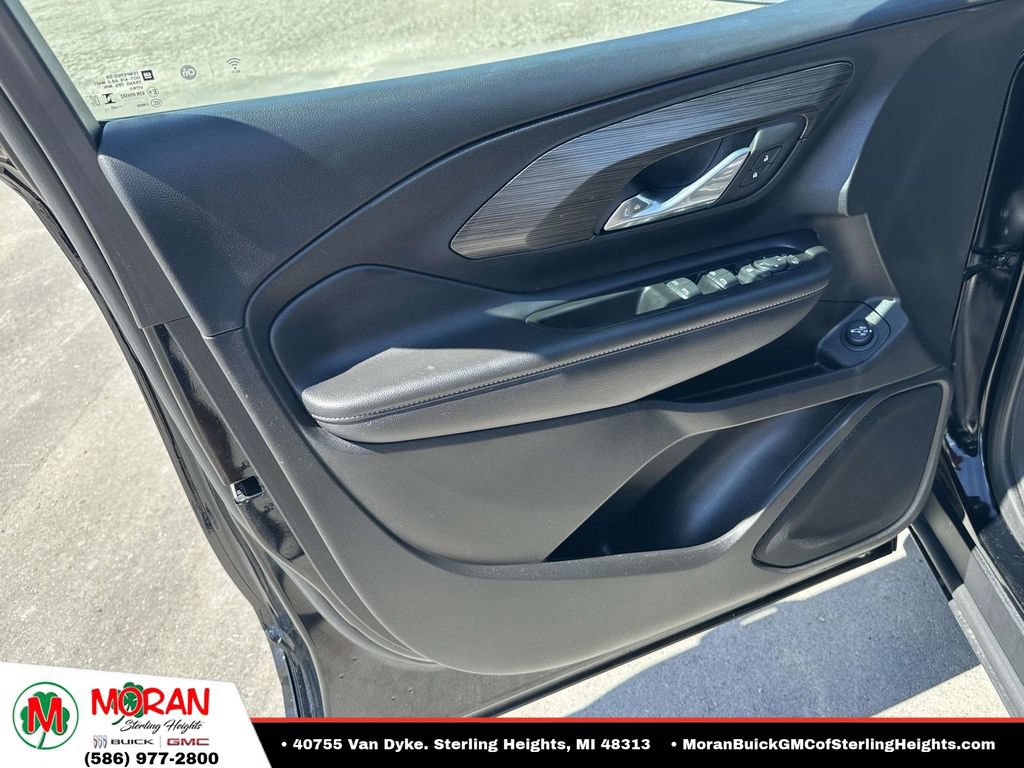 Used 2023 GMC Terrain SLE w/ Driver Convenience Package FWD image 16