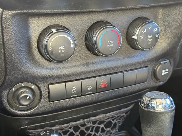 Used 2015 Jeep Wrangler Unlimited Sport w/ Quick Order Package 24S image 23