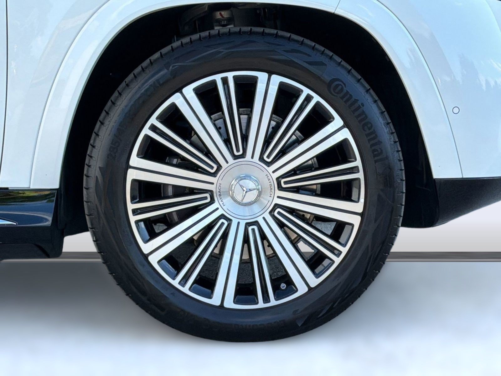 Certified 2026 Mercedes-Benz Maybach GLS 600 4MATIC image 11