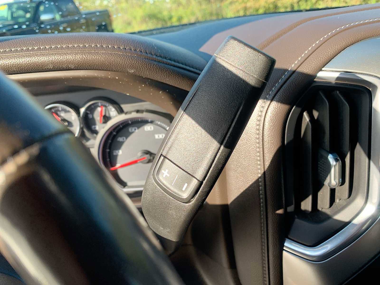 Certified 2019 Chevrolet Silverado 1500 LTZ image 15