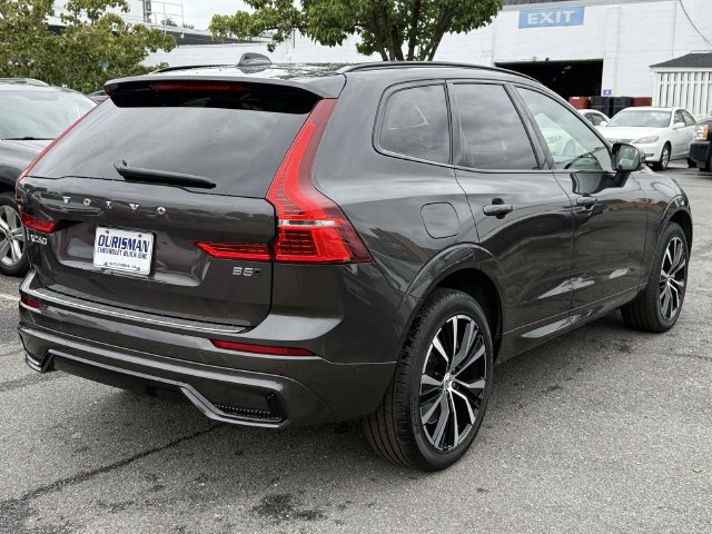 Used 2025 Volvo XC60 B5 Ultra w/ Climate Package AWD/4WD image 2