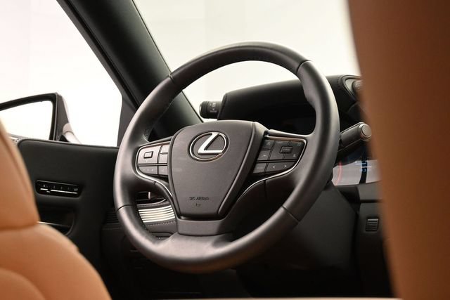 Used 2025 Lexus LS 500 w/ Accessory Package (Z1) RWD image 20