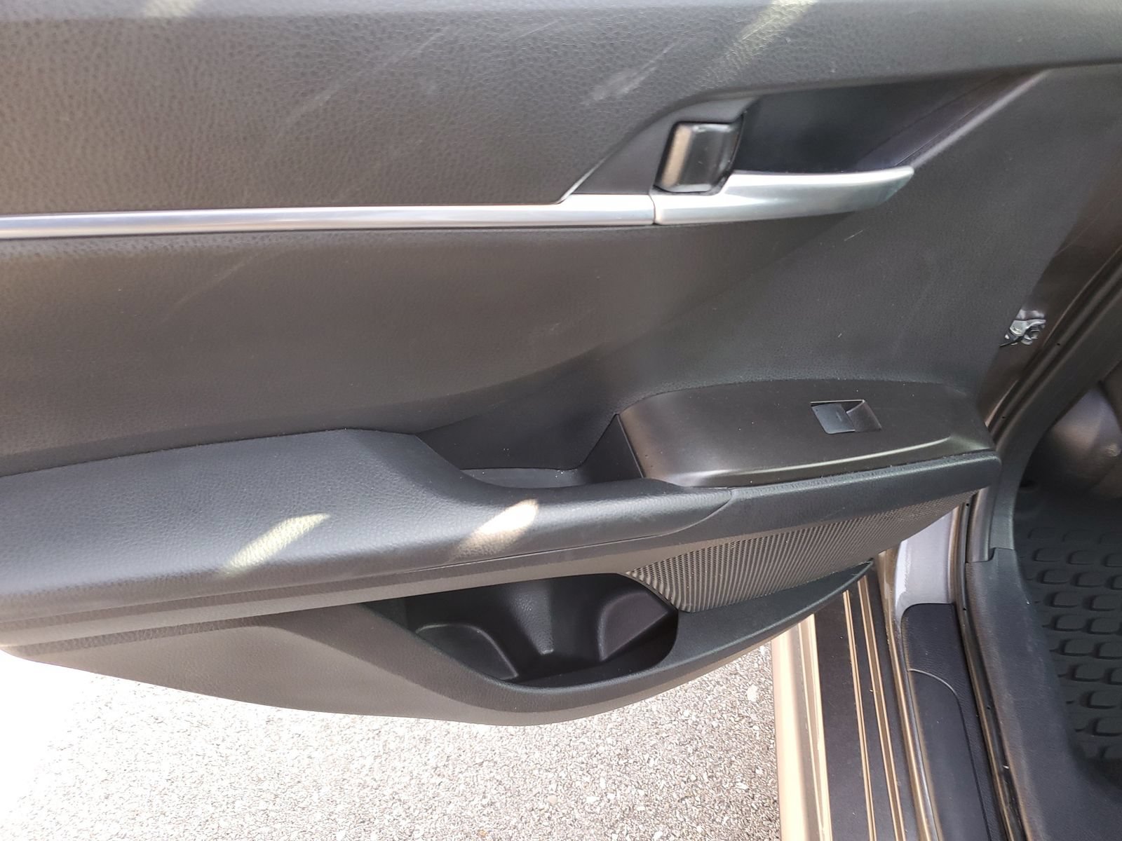 Certified 2024 Toyota Camry SE FWD image 15