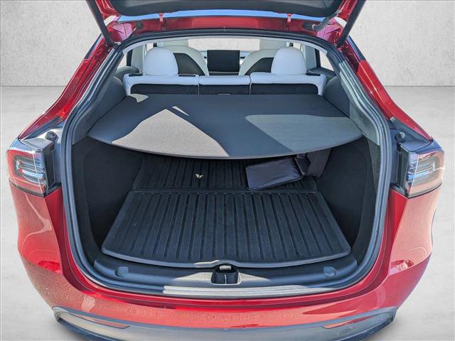 Used 2023 Tesla Model Y Long Range image 7