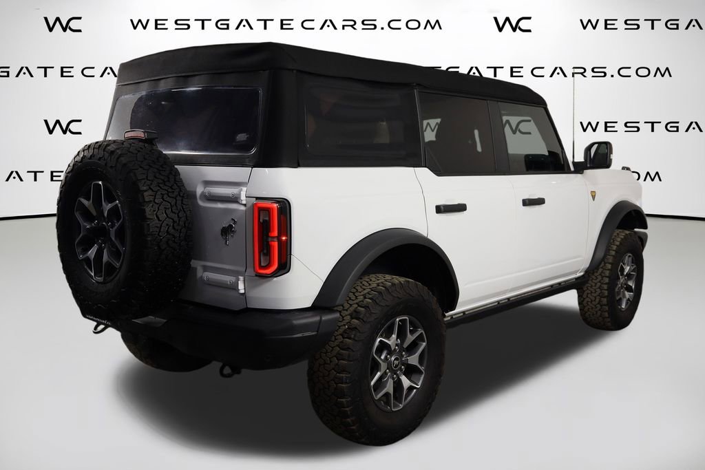 Used 2023 Ford Bronco Badlands image 42