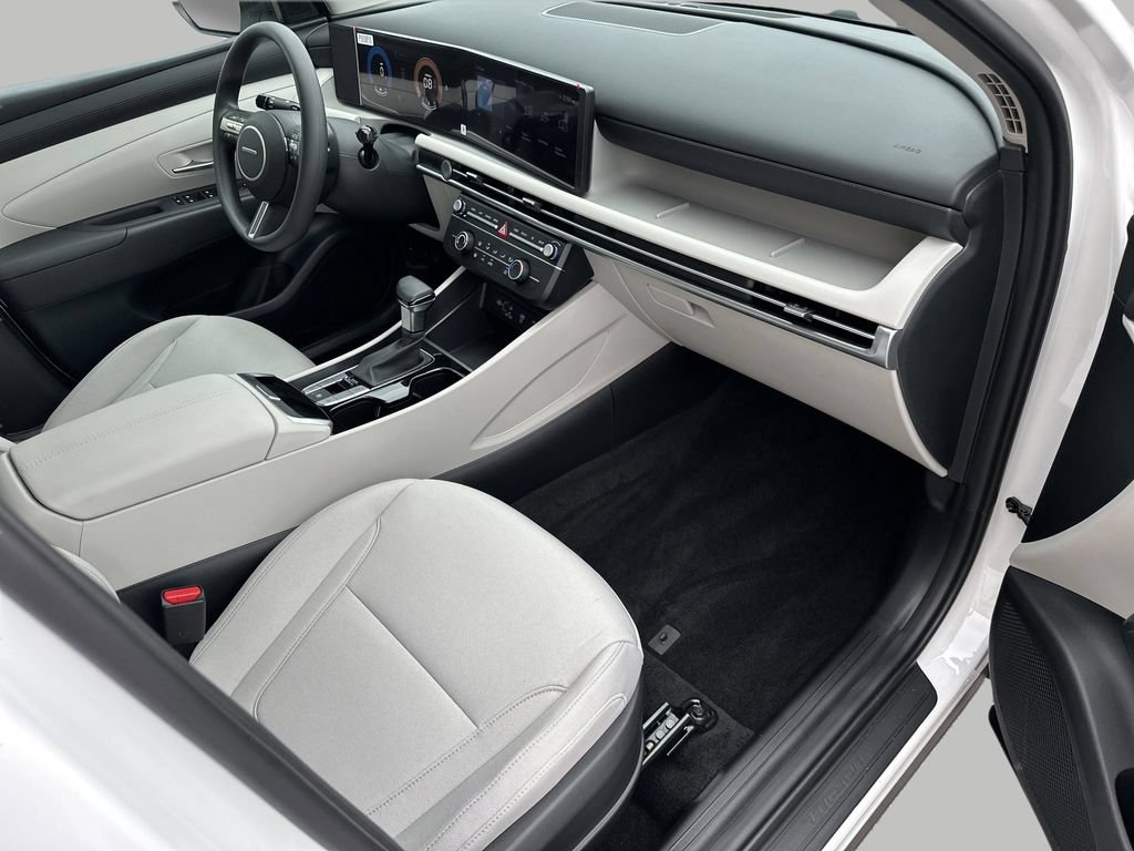 New 2026 Hyundai Tucson SE FWD image 23