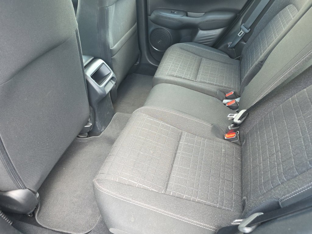 Used 2024 Honda HR-V LX image 11