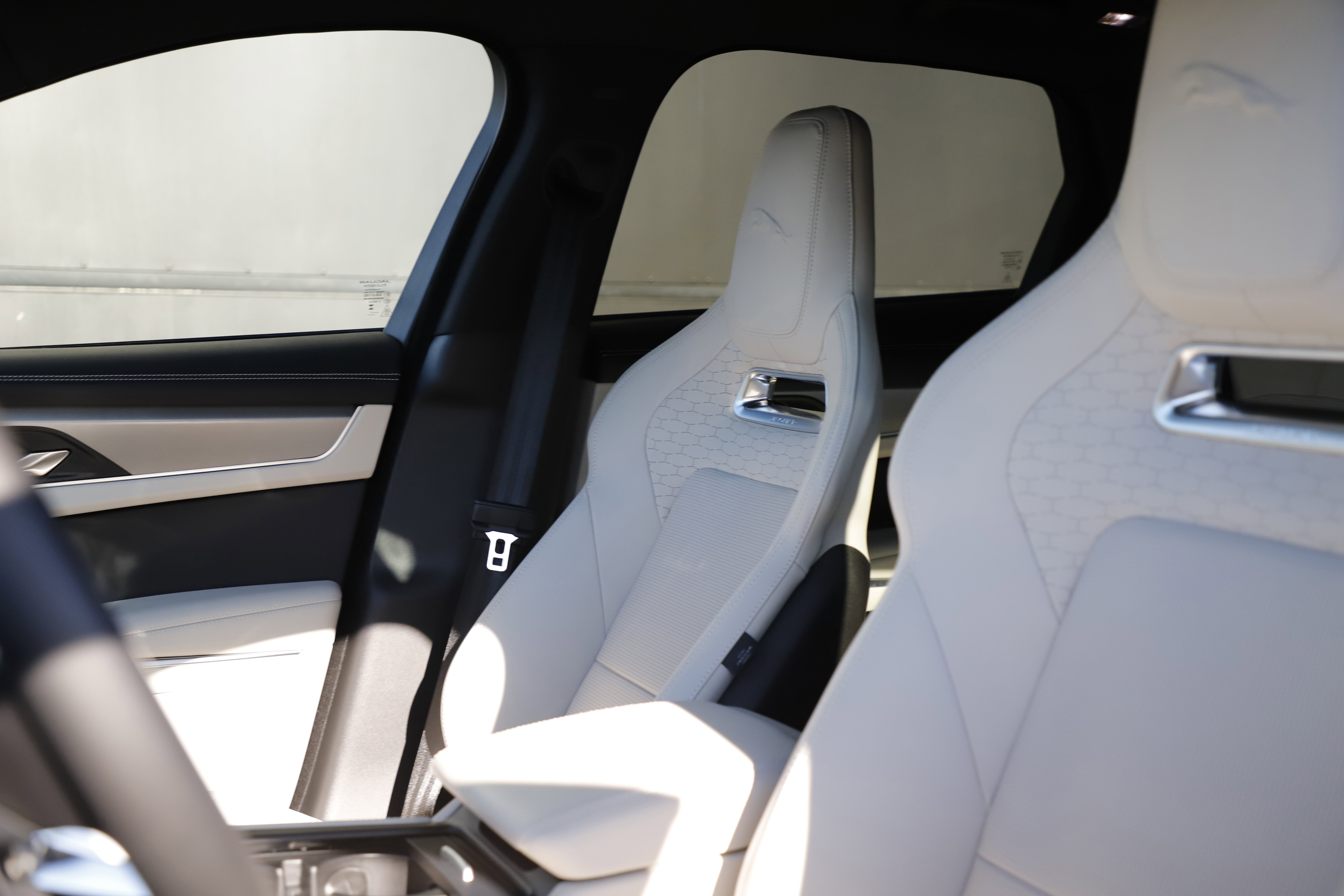 New 2026 Jaguar F-PACE R-Dynamic S AWD/4WD image 24