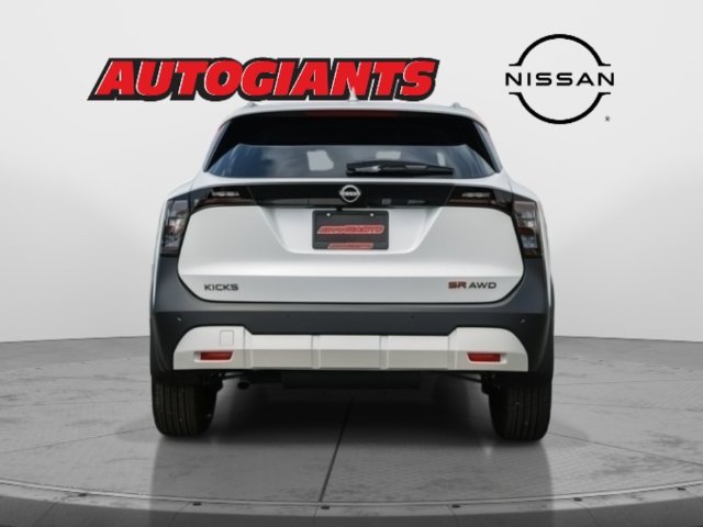 New 2025 Nissan Kicks SR w/ Illumination Package AWD/4WD image 6