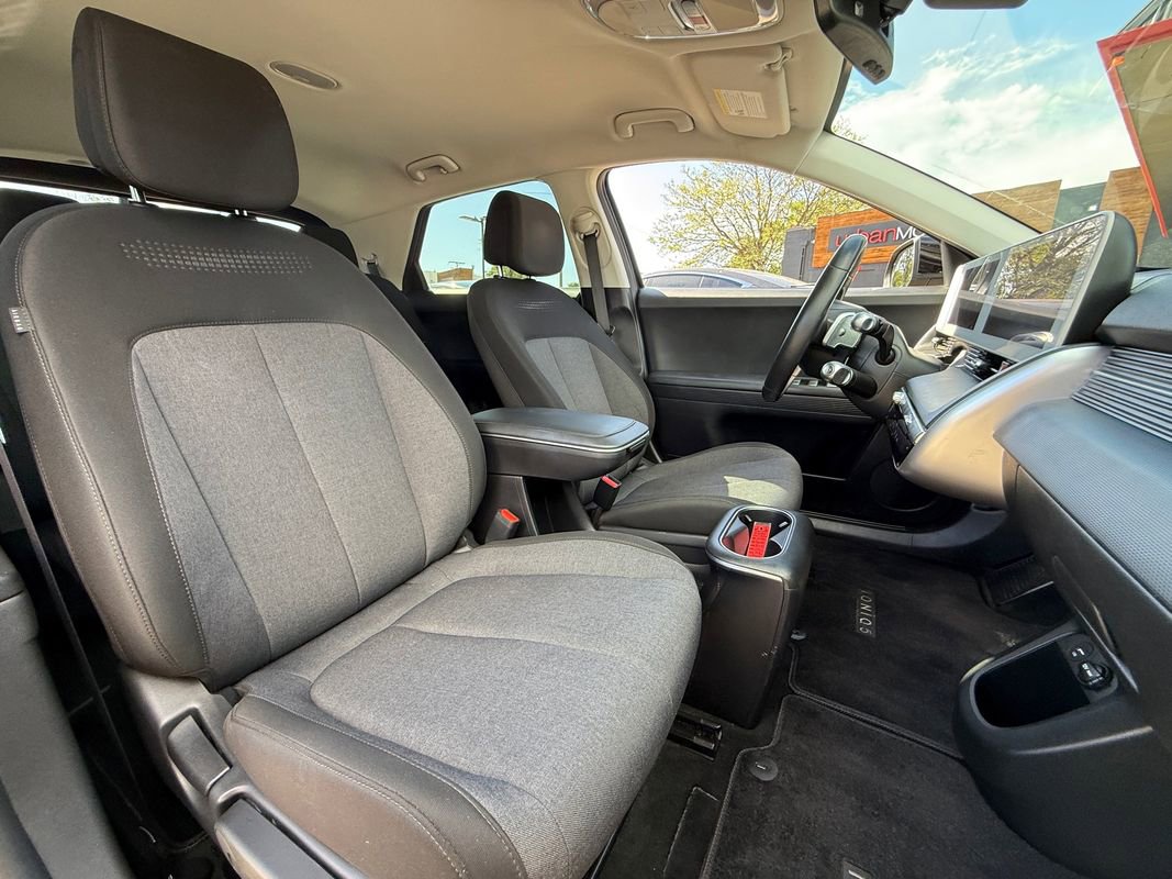 Used 2024 Hyundai Ioniq 5 SEL AWD/4WD image 4