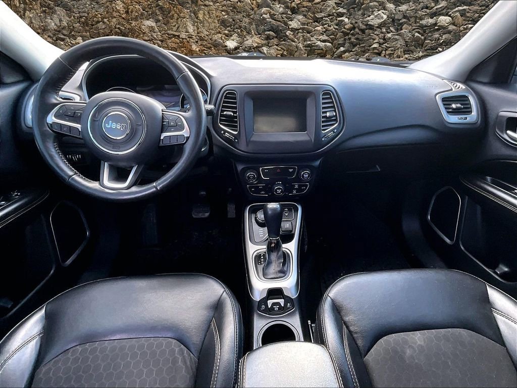 Used 2018 Jeep Compass Latitude w/ Popular Equipment Group image 14