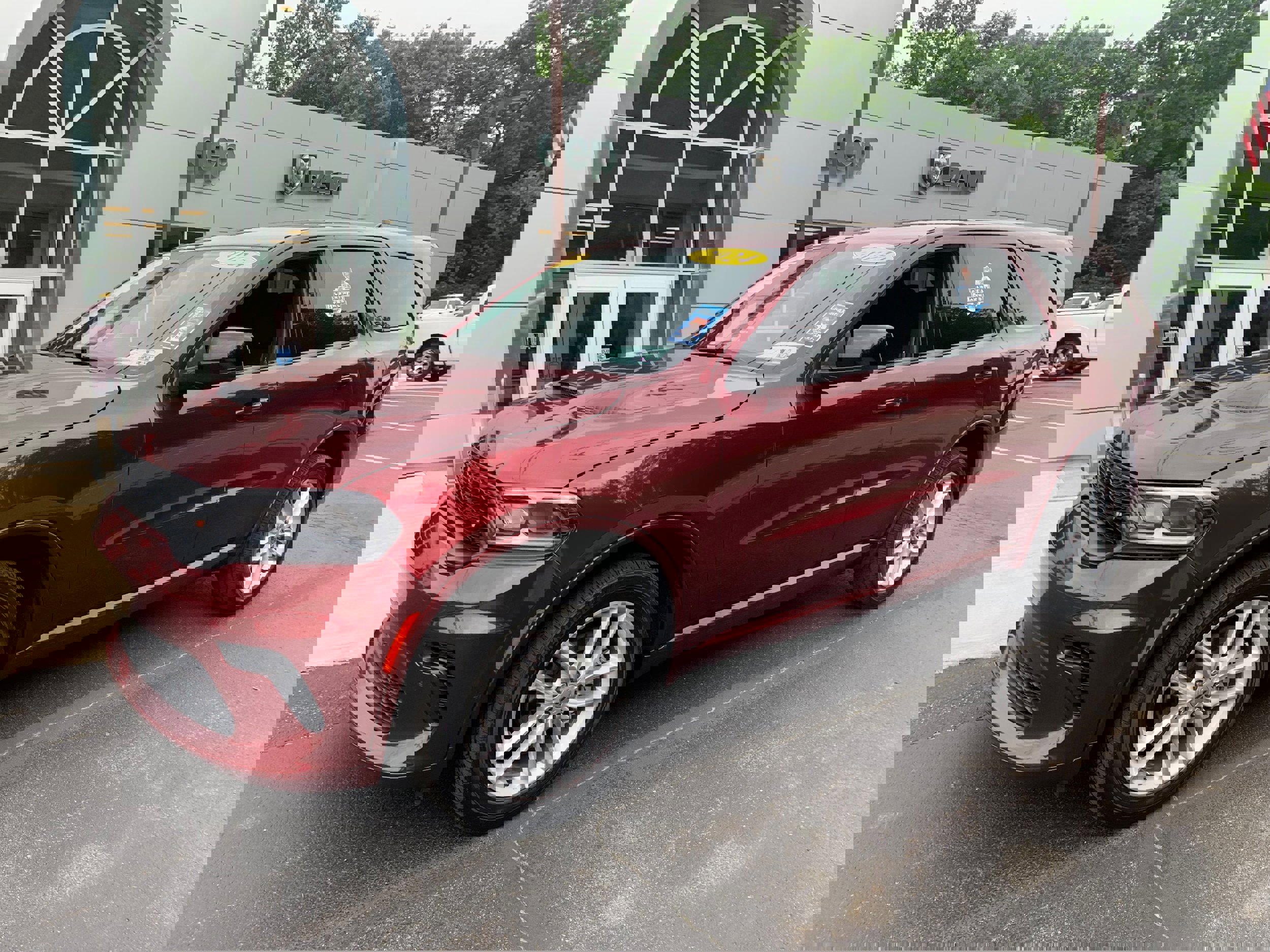 Certified 2024 Dodge Durango GT image 2