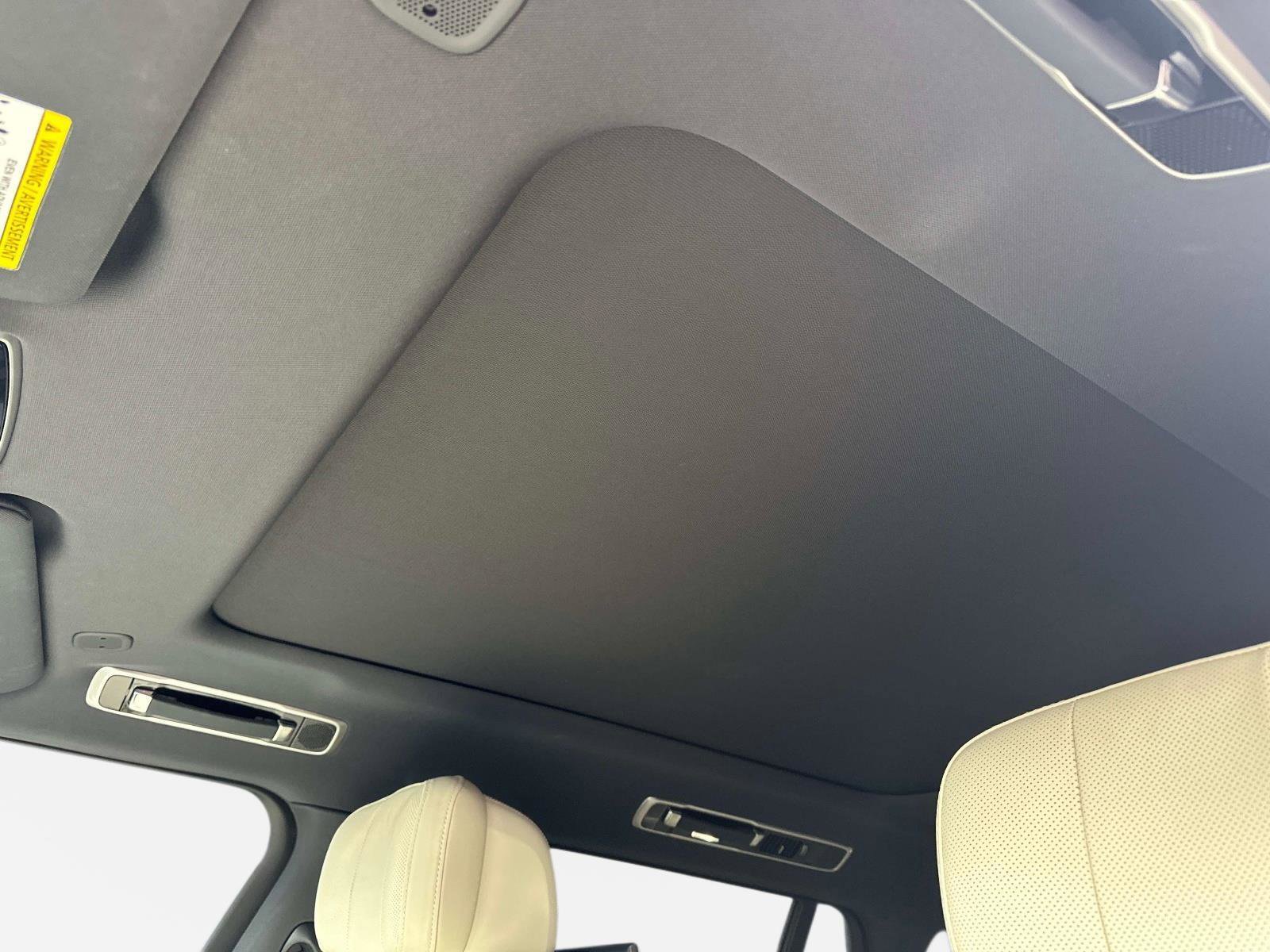 Used 2025 Land Rover Range Rover Long Wheelbase Autobiography image 27