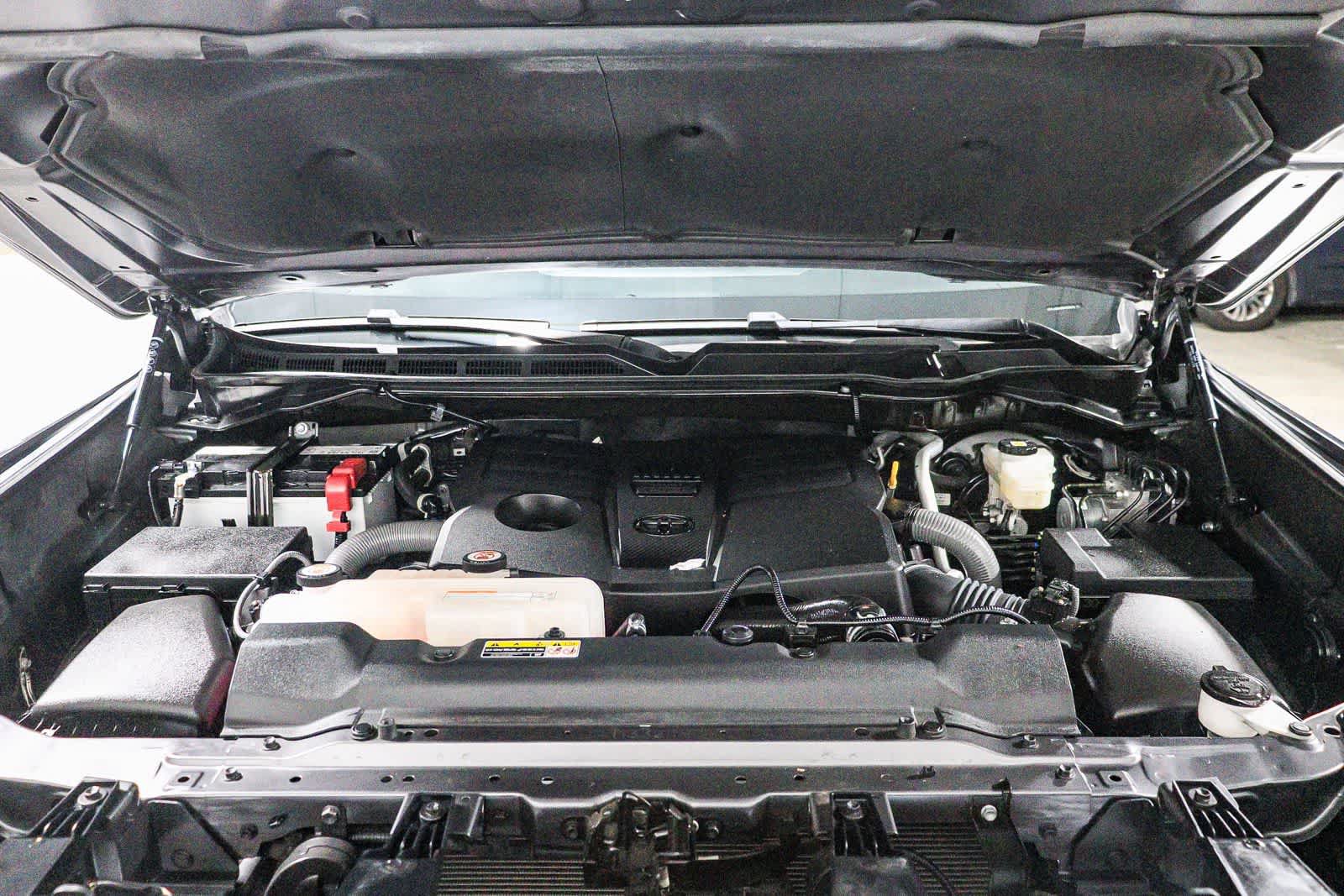 Used 2024 Toyota Tundra SR5 w/ SR5 Premium Package AWD/4WD image 27